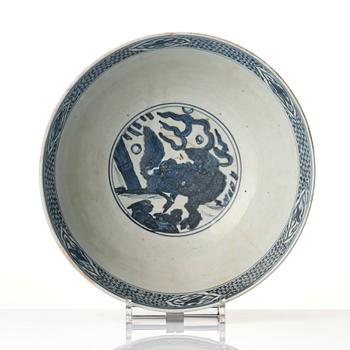 A large blue and white bowl, Ming dynasty (1368-1644). Hall mark to base.