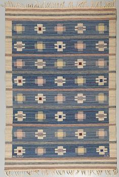 A flat weave by Marianne Richter, model "Hästhov", signed AB MMF MR, 220 x 155 cm.