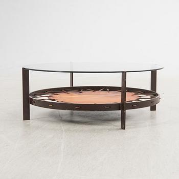 Coffee table, late 20th century/early 21st century.