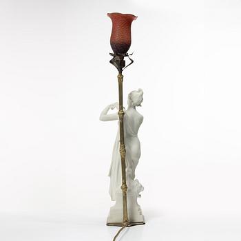 Bordslampa, parian och mässing, 1916.