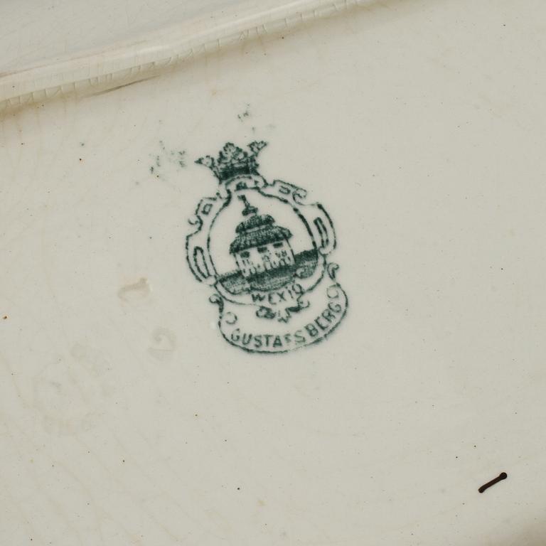 SERVISDELAR, 58 delar, flintgods, "Wexiö", Gustafsberg, 1900-talets början.