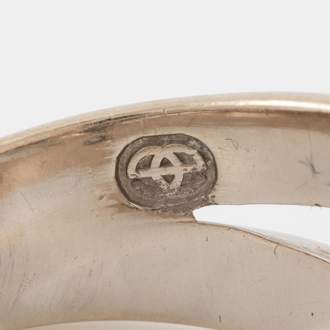 Ring 18K white gold set with round brilliant-cut diamonds, Engelbert.