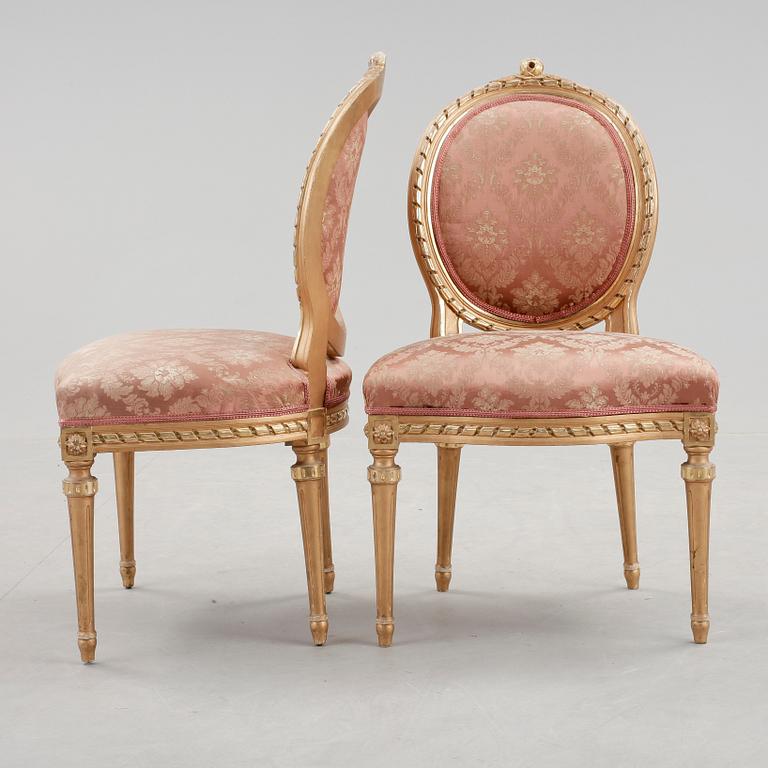 STOLAR, ett par, gustaviansk stil, 1900-tal.