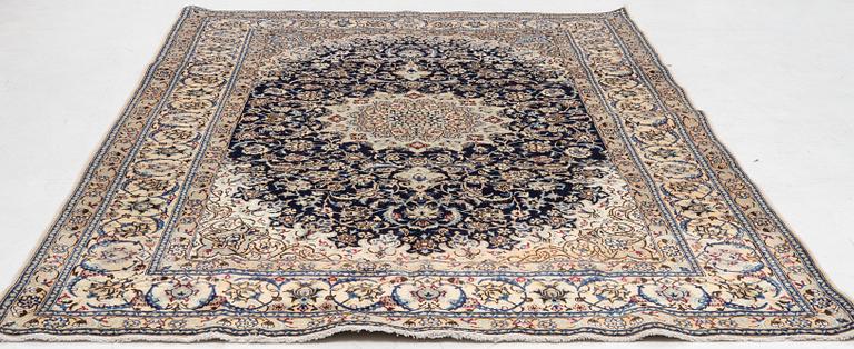 Rug, Nain, part silk, approx. 284 x 187 cm.