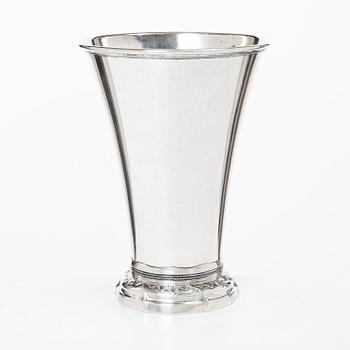 C.G. Hallberg, A Swedish silver Rococo-style beaker, Stockholm 1912.