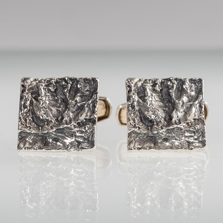 MANSCHETTKNAPPAR, silver, Turun Hopea, Åbo 1972.