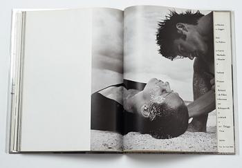 Richard Avedon, bok Photographs 1947–1977 signerad 1978 och med dedikation.