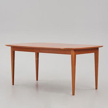 Josef Frank, a dining table model "947", Firma Svenskt Tenn, Sweden mid-20th century.
