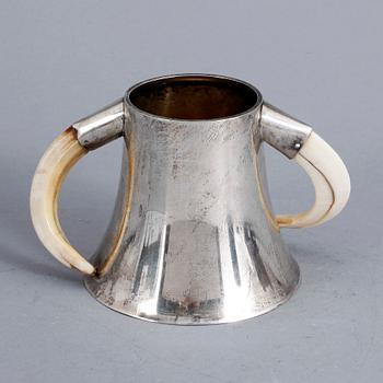POKAL, silver, K Andersson, Stockholm 1907. Tot vikt 288 gram.