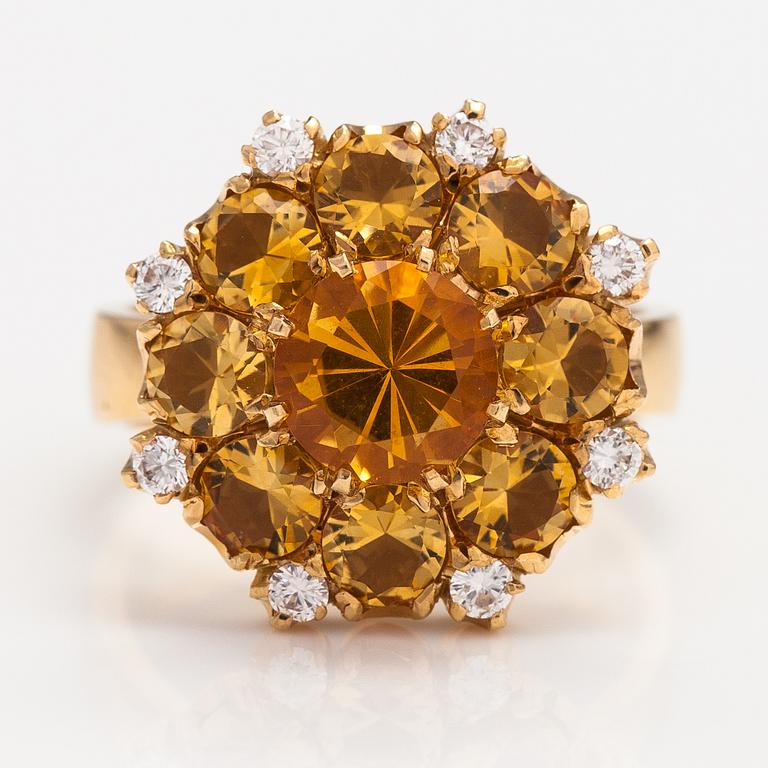 An 18K gold ring "Catherine the great" with citrines and ca. 0.20 ct of diamonds. Ofelia Jewelry, Helsinki 1998.