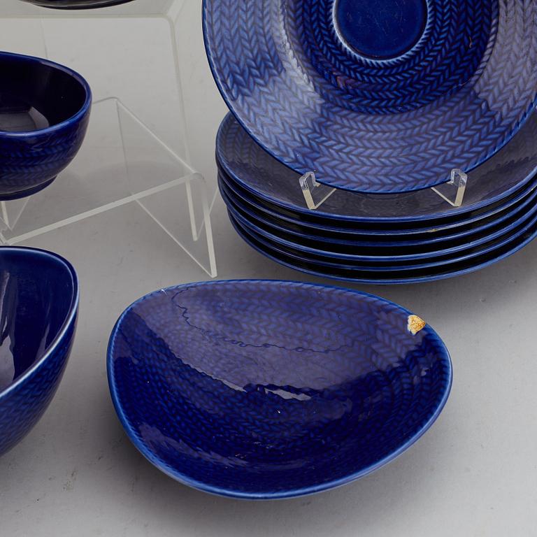 A Hertha Bengtsson Rörstrand dinner service, 20th Century. (16 pieces).