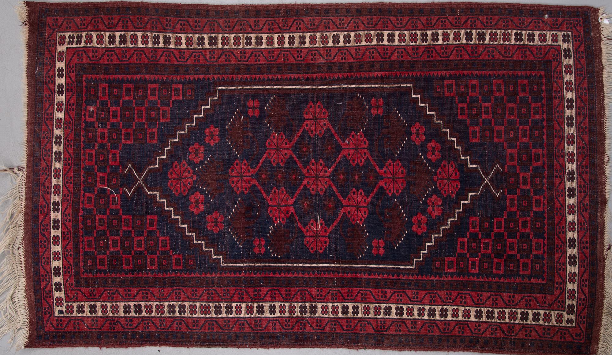 MATTA, orientalisk. Ca 141x85 cm.