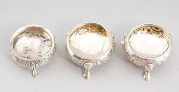 SALTKAR, 3 st, silver, England, 1800-/1900-tal. Total vikt  178 g.