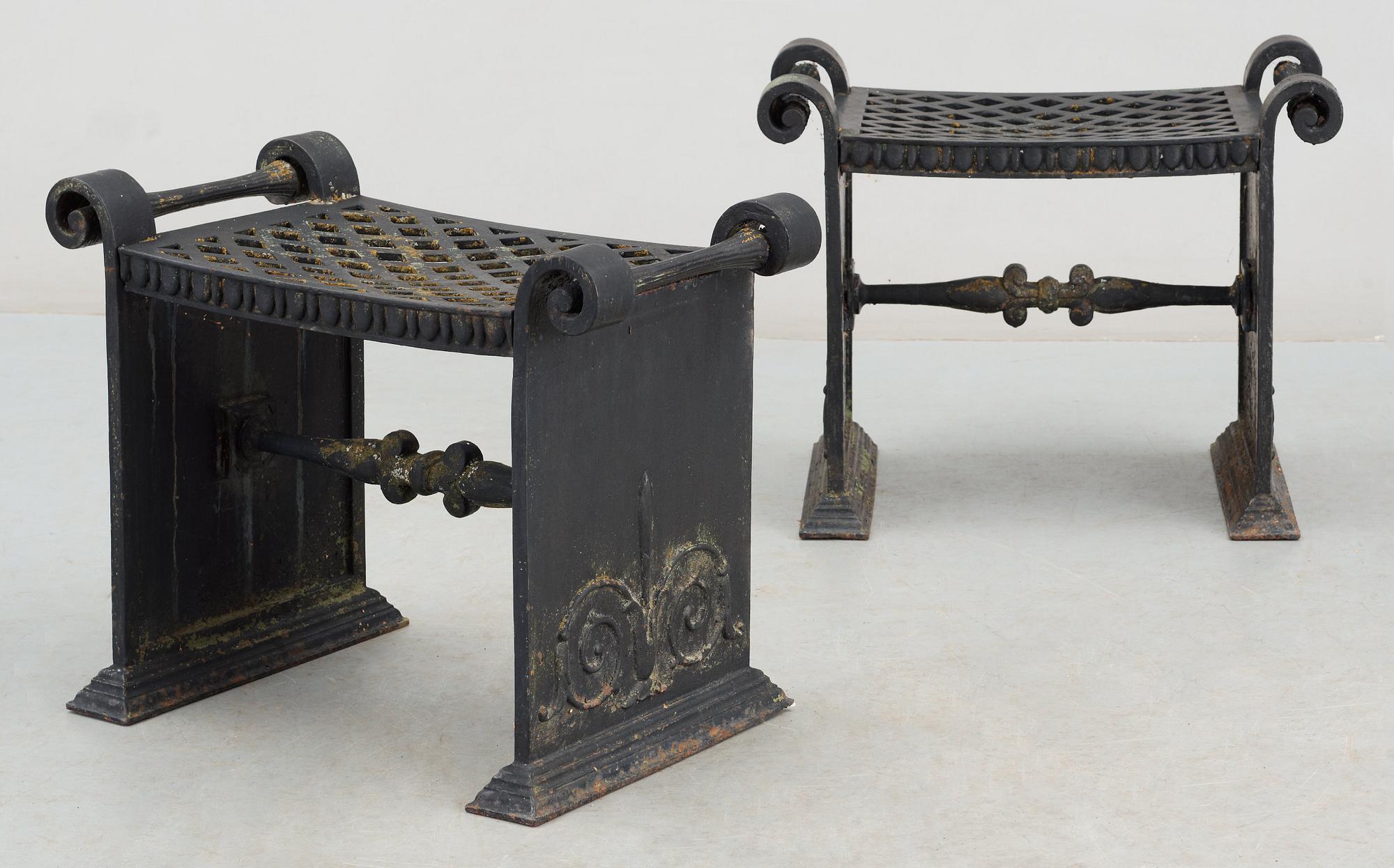 FOLKE BENSOW, "Taburett Nr 1", ett par, Näfveqvarns Bruk, ca 1925.