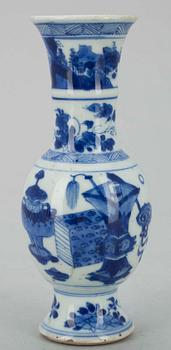 VAS, porslin, Kina, Qingdynastin, Kangxi (1662-1722).