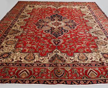 MATTA, Täbriz, old, 425x230 cm.