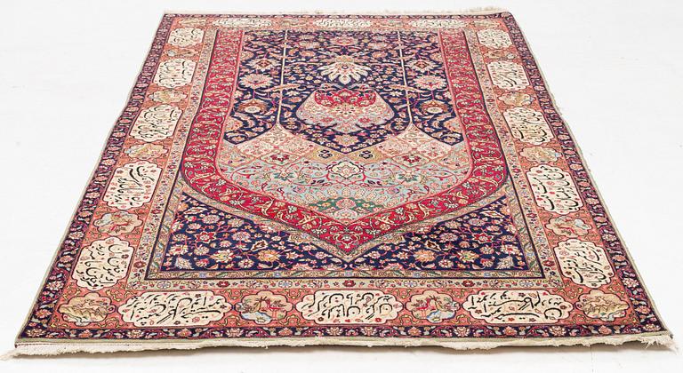 Rug, oriental, circa 280 x 163 cm.