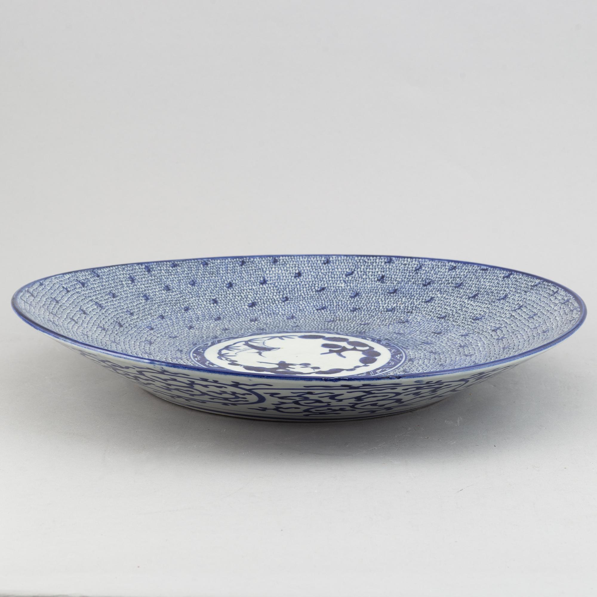 Skålfat, porslin, Japan, Meiji (1868-1912).