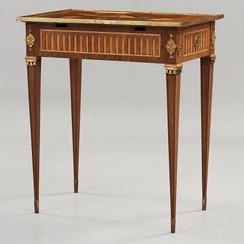 A Gustavian late 18th century table by Anders Lundelius (master in Stockholm 1778-1823), not signed.