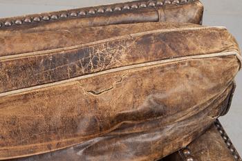 FÅTÖLJ, läder. 1900-tal.