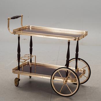 SERVERINGSVAGN, 1900-talets andra hälft.