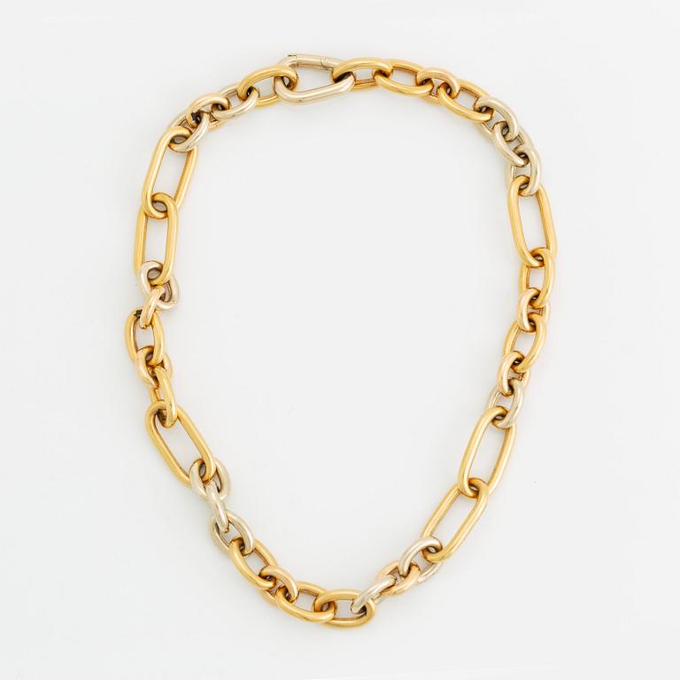 An 18K gold Pomellato necklace.