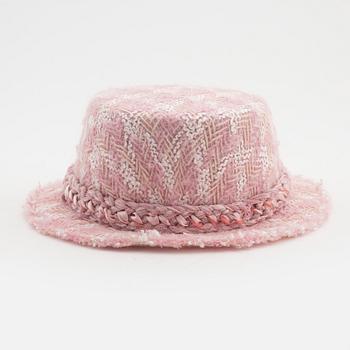 Chanel, a wool and mohair mix bouclé hat, size S.