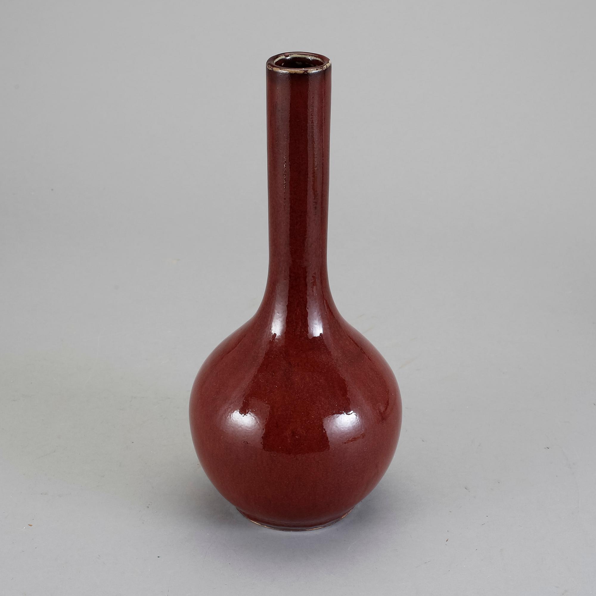 VAS, stengods, Kina, modern tillverkning.