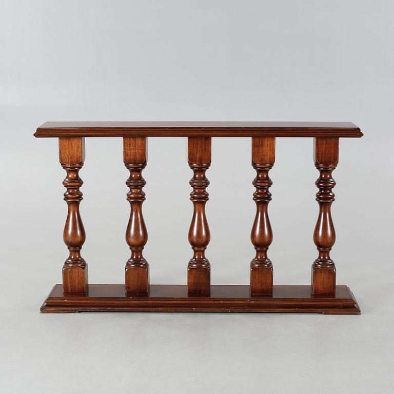 BALUSTRAD, omkring 1900-talets mitt.