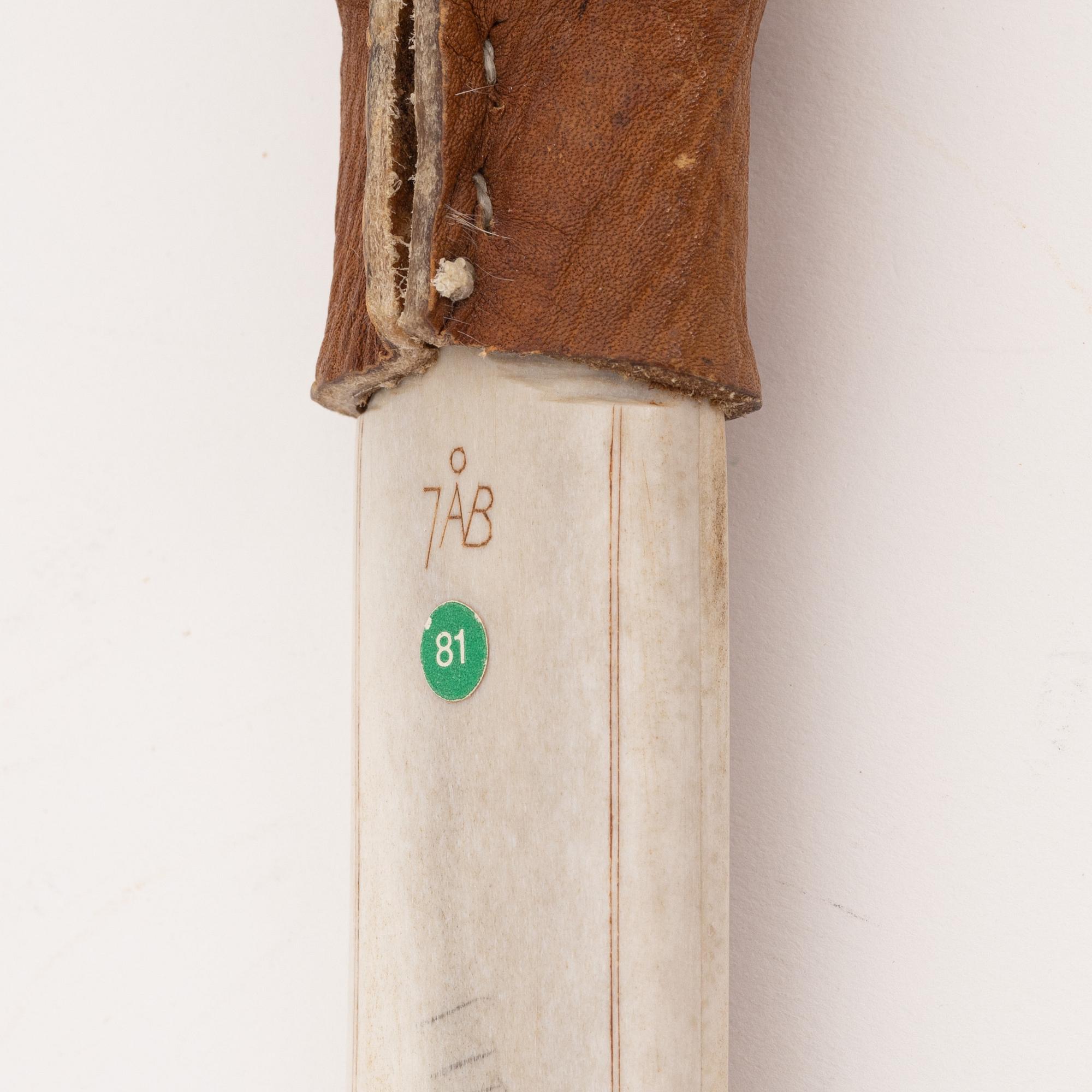 A reindeer horn knife by Jan Åke Blind, before 1967, signed.