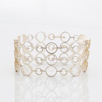 A Jorma Laine bracelet in silver.