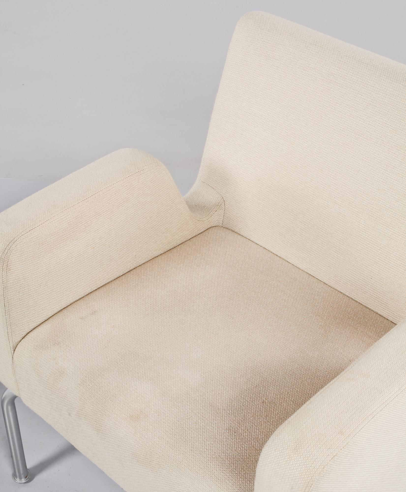 FÅTÖLJER, ett par "Dropp". Design Claesson, Koivisto och Rune, Skandiform, 2000-tal.