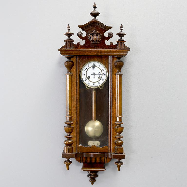 VÄGGUR, Junghans, omkring 1900.