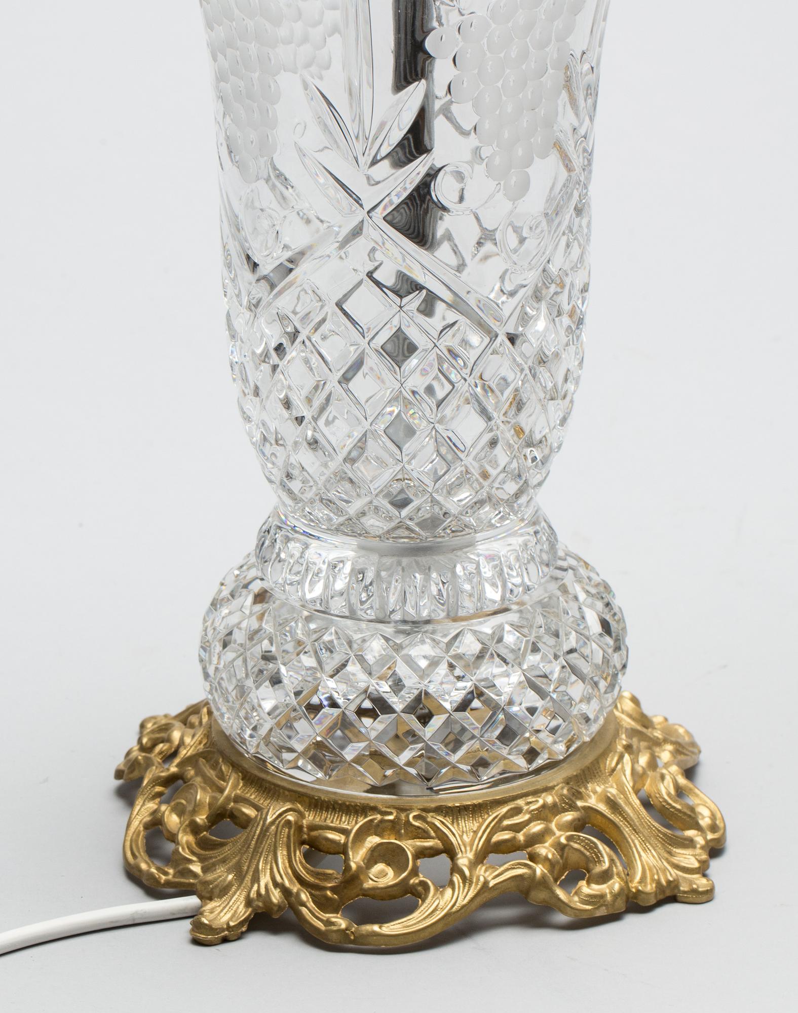 BORDSLAMPOR, ett par, formgivna och signerade av E.Moaven. Modern tillverkning.