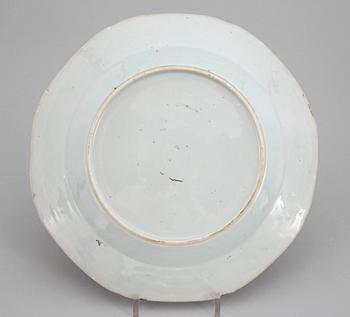 TALLRIKAR, 5 st, porslin, Qianlong, Kina 1700-tal.