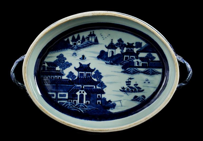 LOCKKAROTT, porslin, Kina, sekelskiftet 1700/1800-tal.