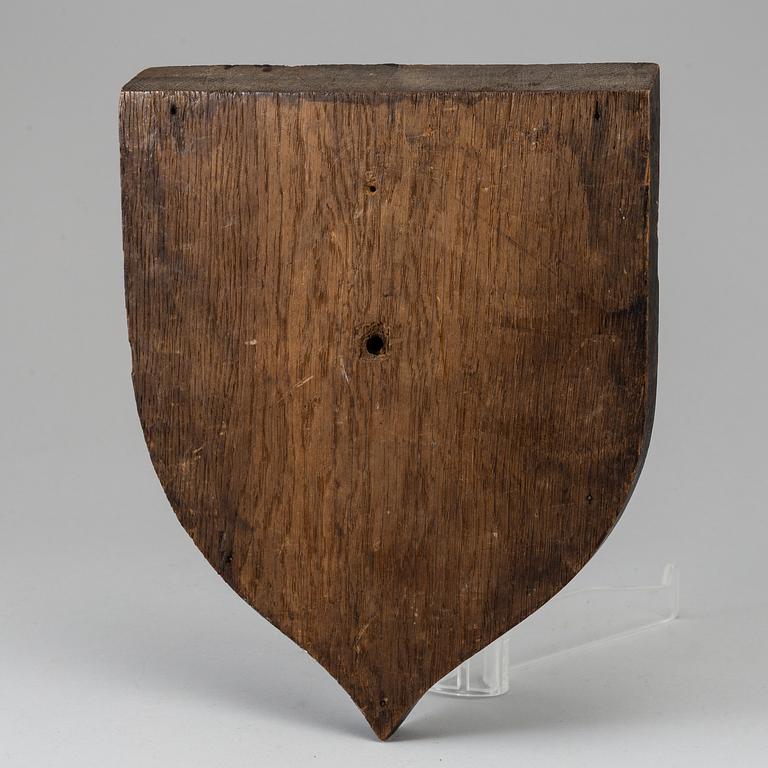 An oak shield, 18th/19th century.