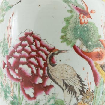 Floor vase China 20th century porcelain.