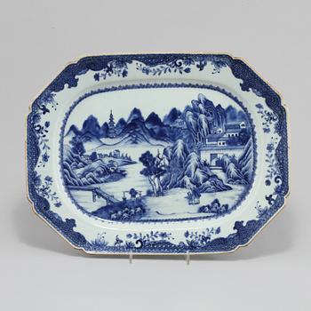STEKFAT, porslin, Kina, 1700-tal.
