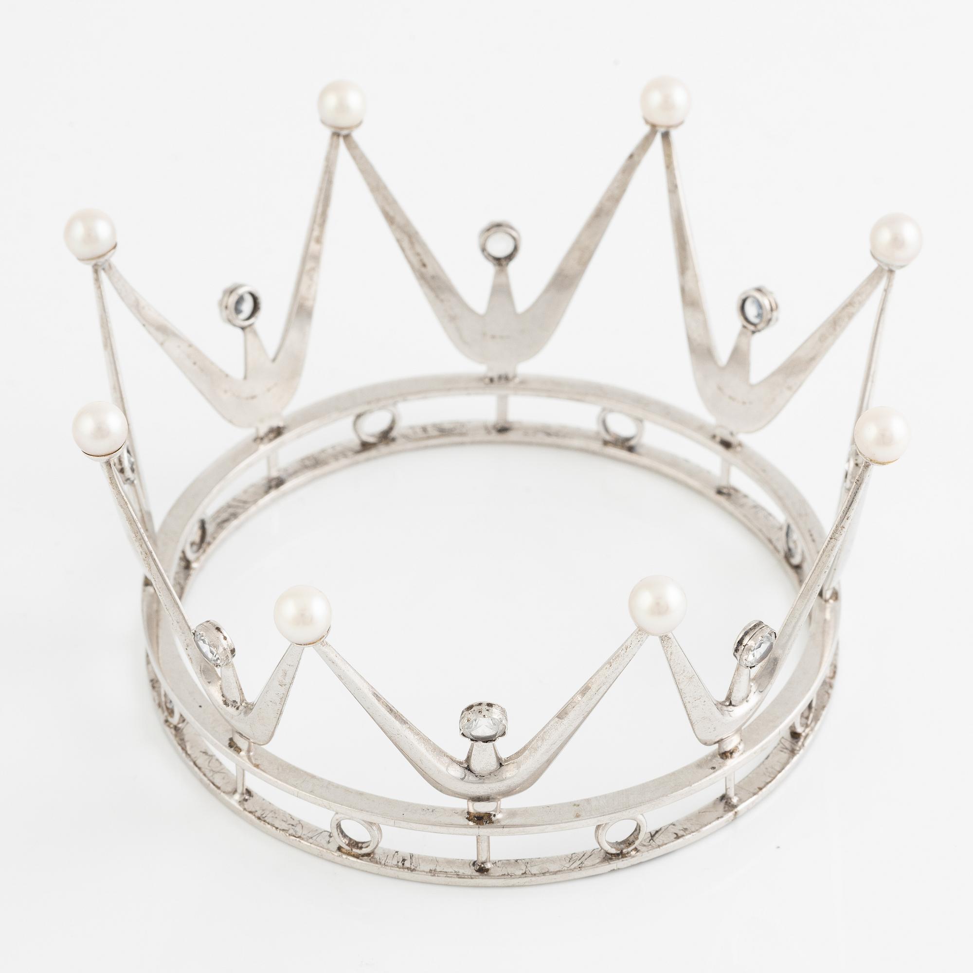 Brudkrona, Ceson, silver med pärlor och vita stenar, Göteborg 1966.