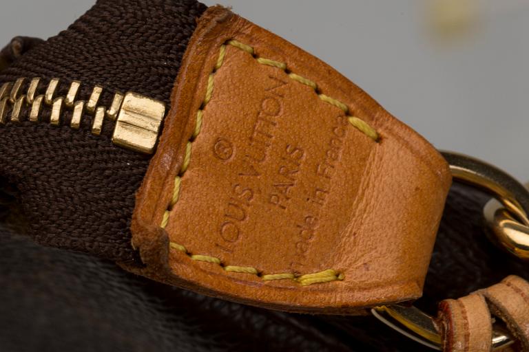 VÄSKA, "Pochette", Louis Vuitton.