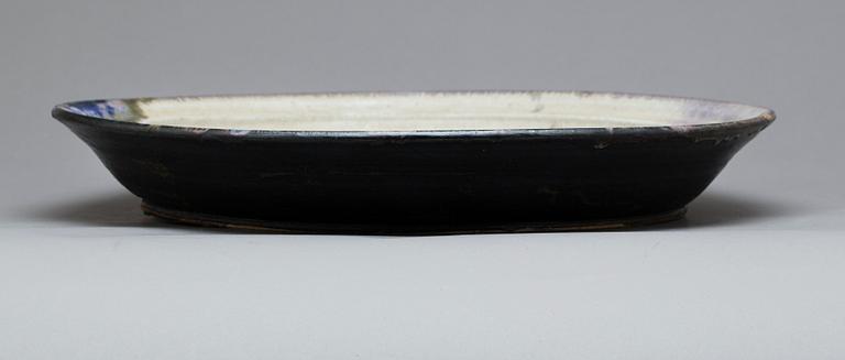 FAT, keramik. Carl Cunningham-Cole. Signerad och daterad -75.