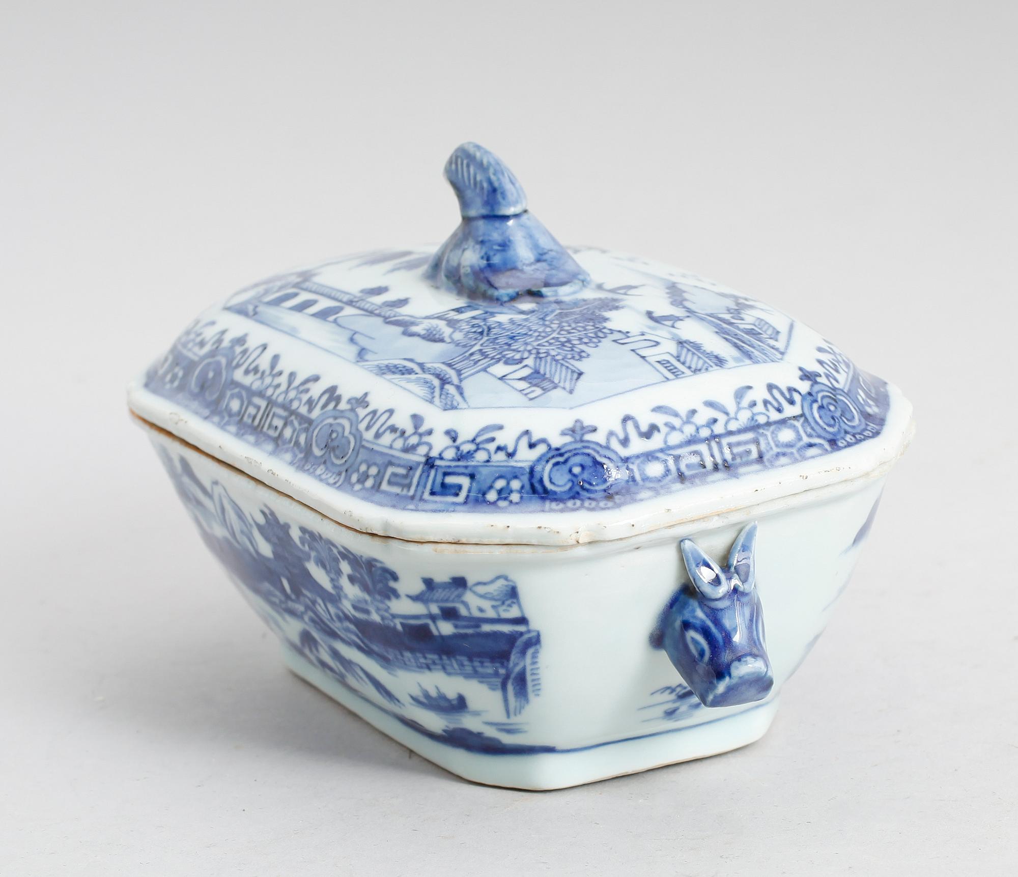 TERRIN, porslin, Kina, Qianlong 1736-1795.