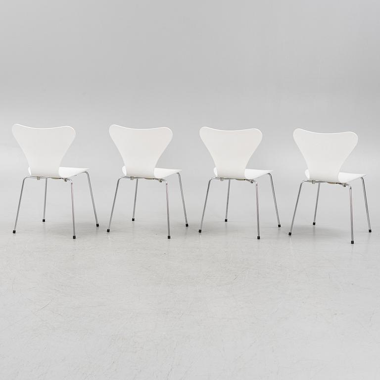Arne Jacobsen, stolar 4 st, "Sjuan", Fritz Hansen, Danmark.