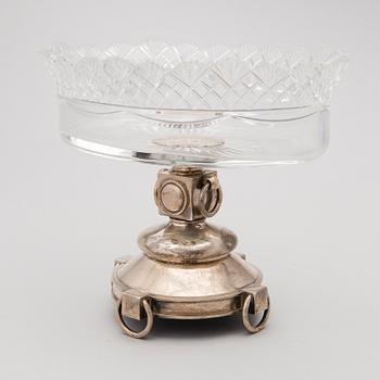 A RUSSIAN SILVER AND CUT GLASS BOWL ON FOOT, Gratchev St:Petersburg, 1896.