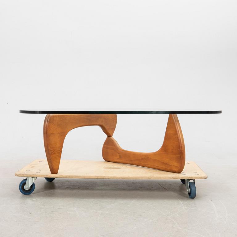 Isamu Noguchi, soffbord "Noguchi coffee table", Vitra.