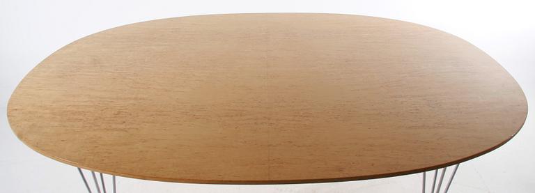 BORD, "Superellips", Bruno Mathsson & Piet Hein.
