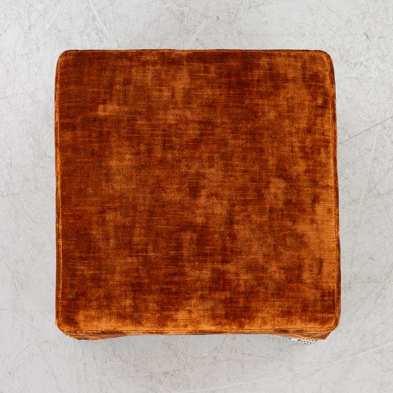 Sittpuff, "Laurent Square", RIJD.