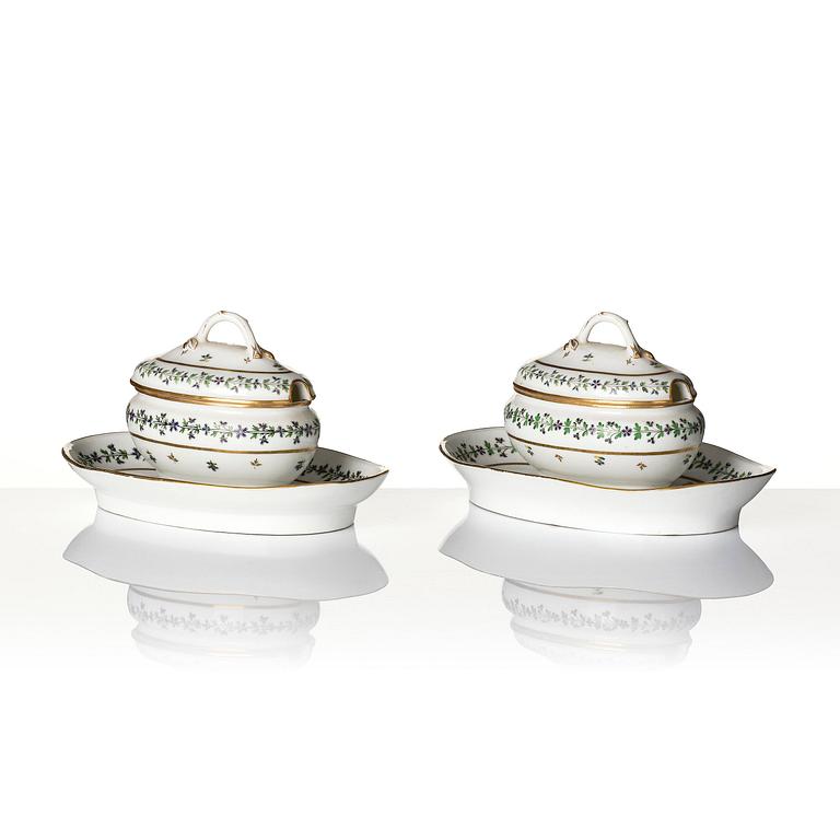 A five piece porcelain set with the 'Barbeaux pattern', France, some parts by Dihl et Guerhard, 18th/19th century.