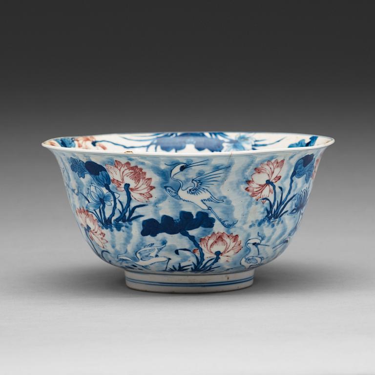 An underglaze blue and copper red bowl, Qing dynasty, Kangxi (1662-1722). With Xuandes six character mark.